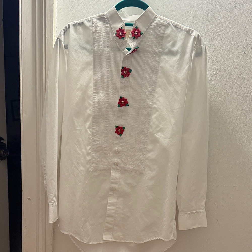 Women’s Christmas White Tuxedo Blouse Small    Stunning and made very well!!